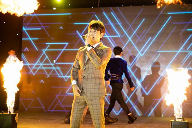 Đan Trường - Cẩm Ly tình tứ hội ngộ, làm khán giả sống lại một thời thanh xuân rực rỡ - 15