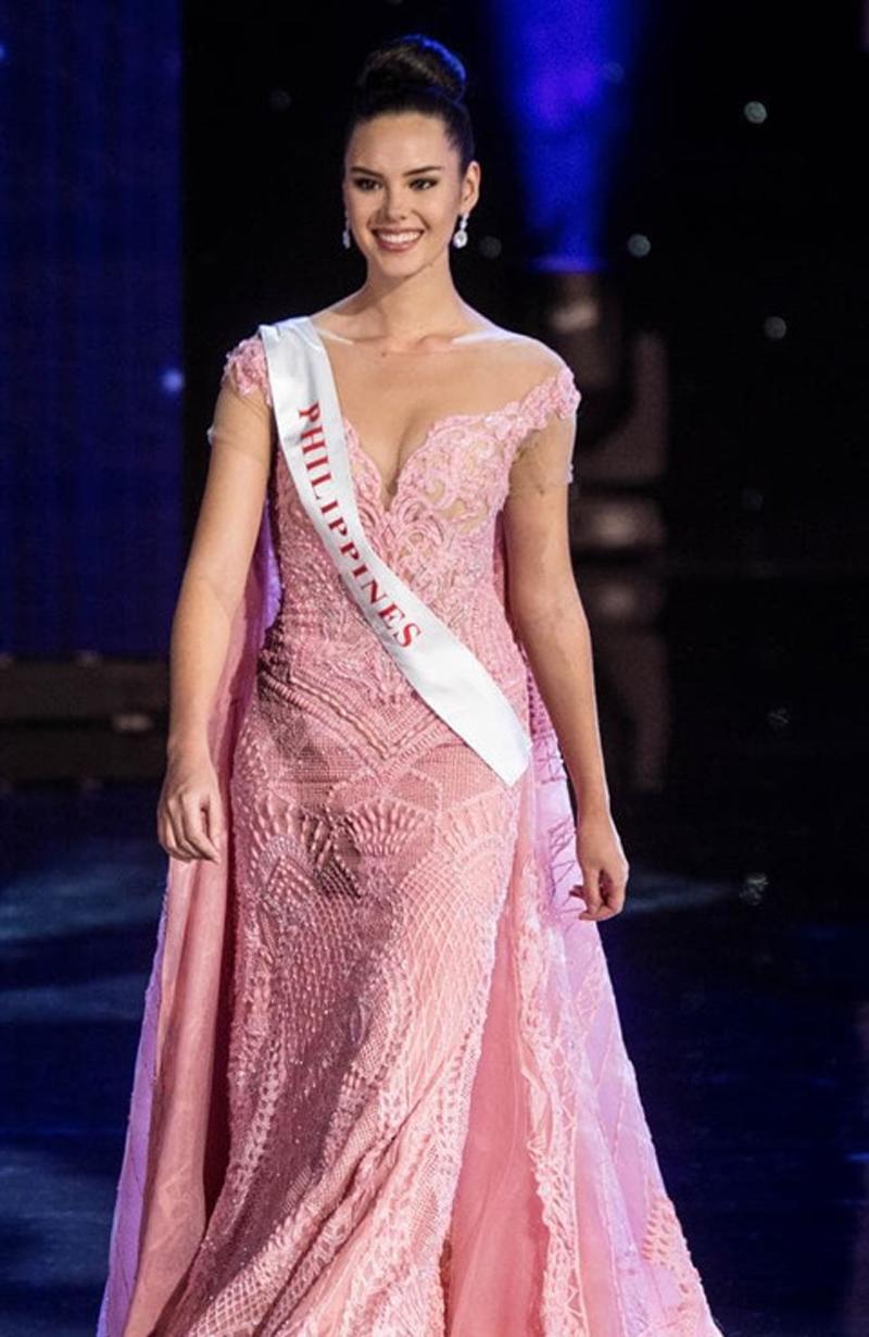 Điều đặc biệt hơn nữa, Catriona Gray từng đại diện Philippines dự thi Hoa hậu Thế giới 2016 và đã lọt top 5 chung cuộc.
 
