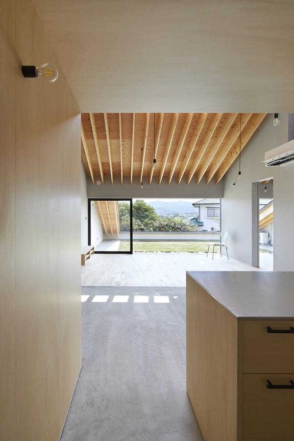 ngoi nhà có mái sát dát, nhin thi di nhung buoc vao trong ai cung ngõ ngàng - 14