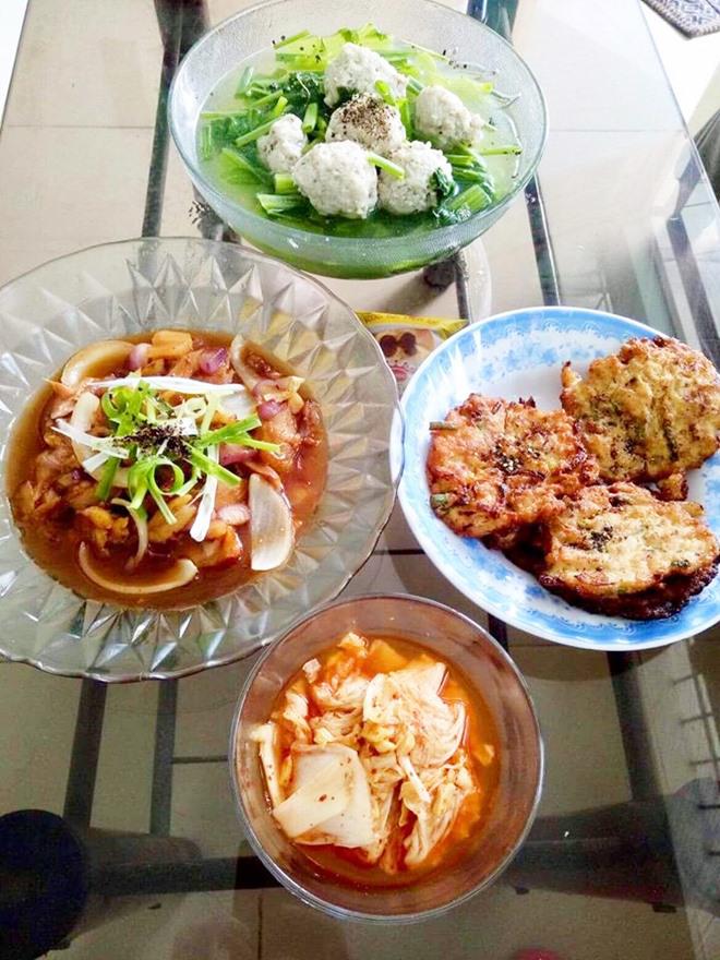 gai sai thanh khoe nhung mam com 3 nguoi duoi 100k khien ong xa lan me chong tam phuc - 1