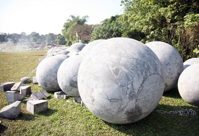 "so phan" 40 bong xich truoc cua svd my dinh ra sao sau khi viet nam vo dich aff cup? - 9
