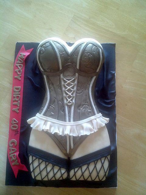 nhin xa tuong hotgirl boc lua, chi em do mat, may rau "do mau mui", lai gan moi bang hoang... - 9