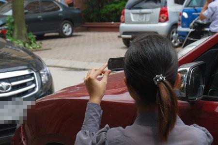 bong duoc dong nghiep khen "nang luc giuong chieu", chong ta hoa khi biet hanh dong cua vo - 1