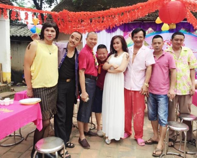 vo tre moi sinh con trai, chien thang tuyen bo "cach" dong canh giuong chieu - 2