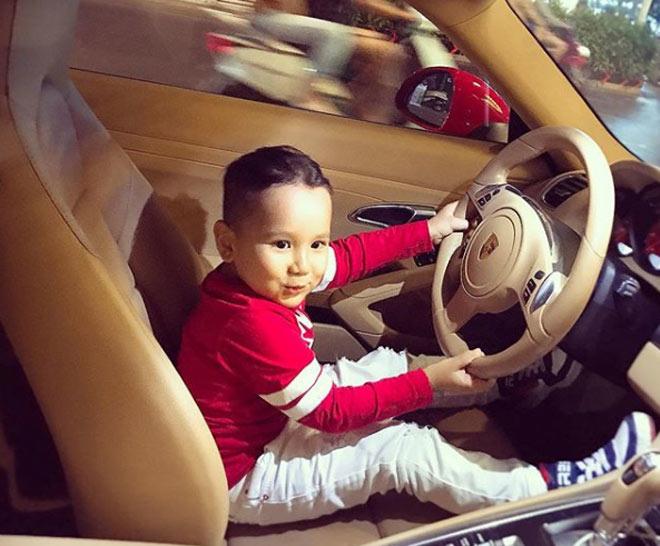 Nữ DJ Việt lấy cầu thủ Hà Lan, 4 năm làm mẹ amp;#34;chuẩn bỉm sữaamp;#34; vẫn siêu gợi cảm - 16