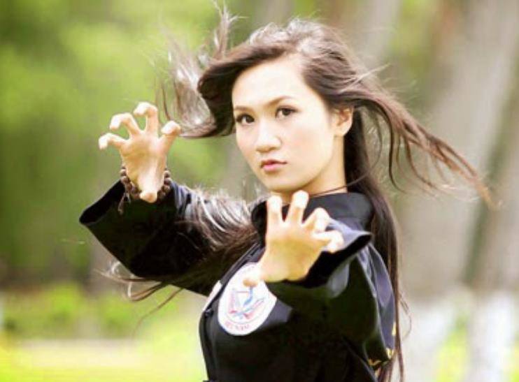 con gai dat vo mang tieng "cam roi gi chong" nhung lai vo cung chieu chong, thuong con - 3