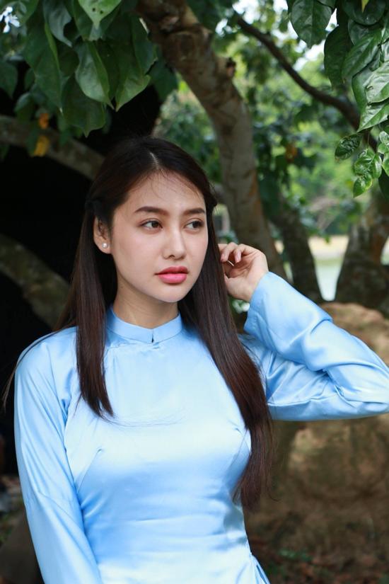 vua tro lai trong phim co trang, ban gai lam vinh hai gay soc vi bi cuong hiep? - 2