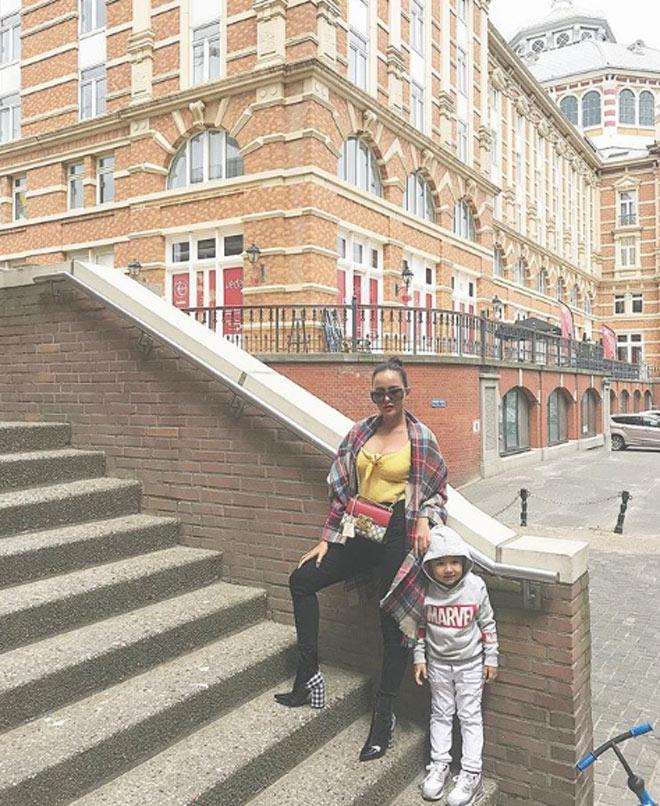 Nữ DJ Việt lấy cầu thủ Hà Lan, 4 năm làm mẹ amp;#34;chuẩn bỉm sữaamp;#34; vẫn siêu gợi cảm - 15