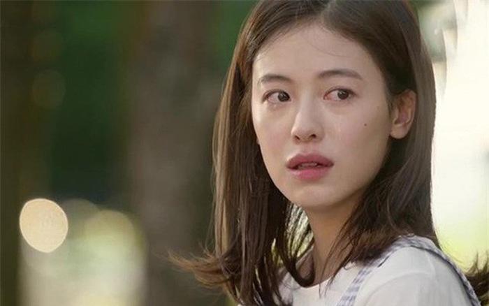 vo tinh gap tinh cu cua chong, guong mat dua tre co ta dat theo khien toi chet dieng - 2