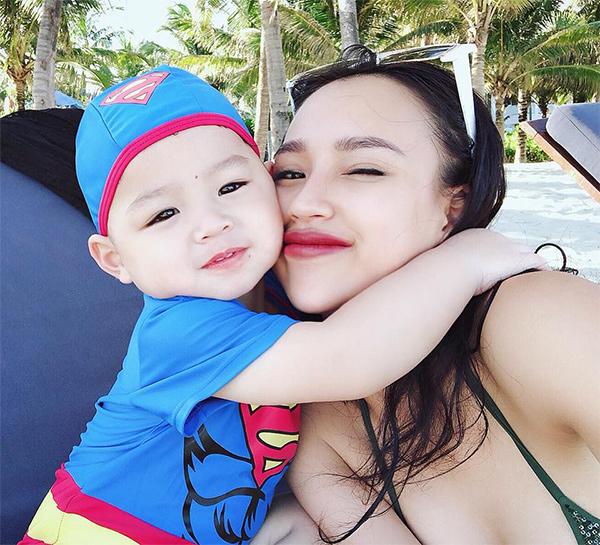 voc dang nhu sieu mau sau sinh quy tu cua nu dj ha thanh vua tuyen bo ly hon chong - 9