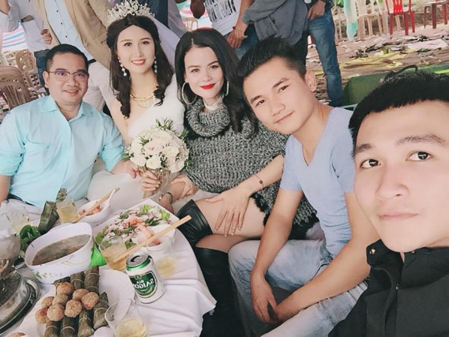 them anh cuoi hiem hoi cua nguoi dep hoa hau viet nam 2014 tung cao dau di tu - 4