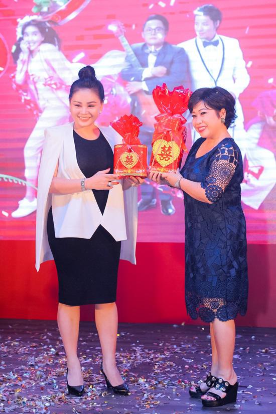 dong phim cung ngoc trinh, dieu nhi nang nac doi thu canh nong nhung bi gat phat ngay - 7