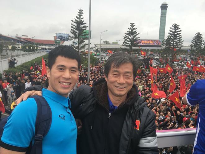 tiet lo buc thu chia tay day xuc dong cua tro ly hlv park hang-seo - 6