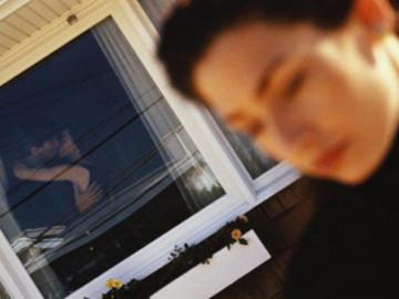 Chồng cặp bồ, tôi đau đớn tha thứ vì lời khuyên của đồng nghiệp rồi chết lặng khi thấy anh…