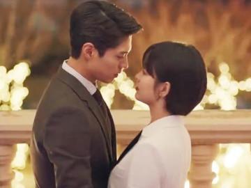 Fan đồng loạt xin lỗi Song Joong Ki, lót dép ngồi chờ Song Hye Kyo hôn tình trẻ