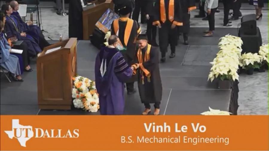 Danh hài Hoài Linh sang tận Mỹ nhận quà sinh nhật đặc biệt của con trai ruột - 2