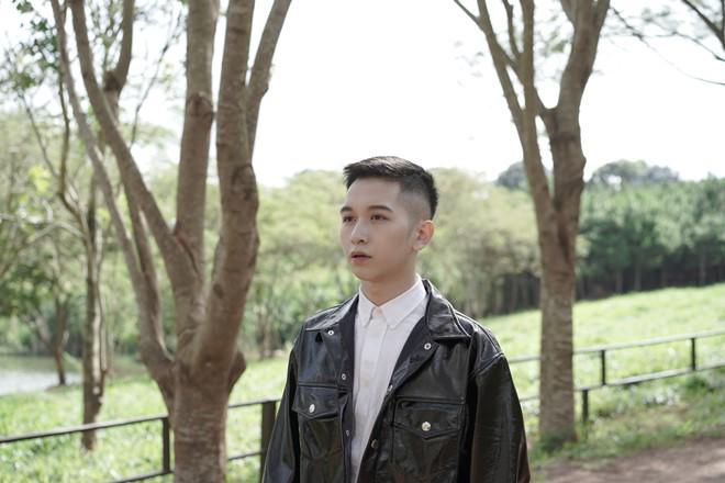 Đỗ Hoàng Dương đánh dấu quá trình amp;#34;dậy thì thành côngamp;#34; với MV amp;#34;Hôm nay chia tayamp;#34; - 3