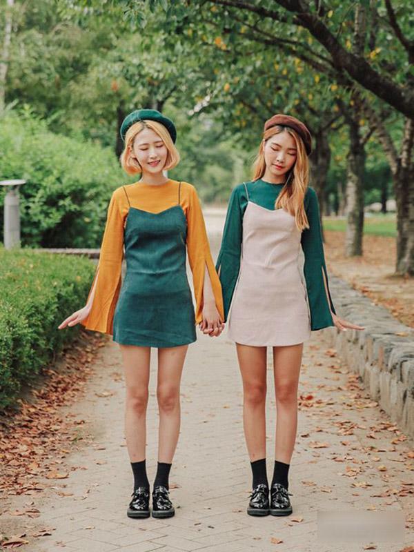 Biết là Giáng Sinh rồi, nhưng chị em không cần phải amp;#34;lên đồamp;#34; như... cây thông noel thế đâu! - 15