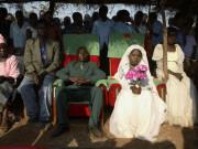 Tin tức - Nơi con gái phải học cách "yêu" từ sớm, bố mẹ thuê trai trẻ tới ngủ với con gái mình