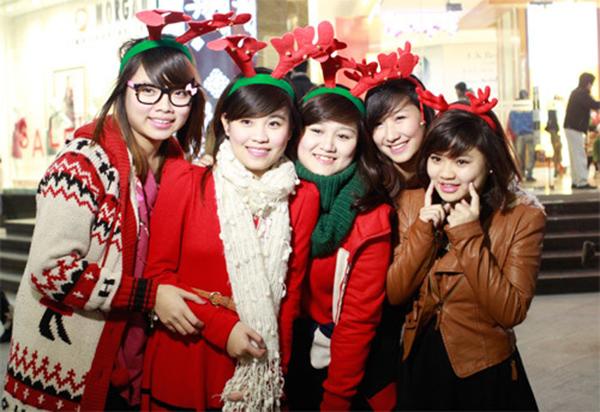 Giáng sinh năm ngoái không thể thiếu những items này, nhưng Giáng sinh năm nay không có thì tốt hơn - 8