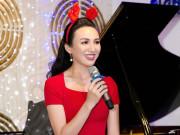 Nhạc - Hoa hậu Ngọc Diễm hóa "bà già Noel" trong đêm nhạc trước thềm Giáng sinh
