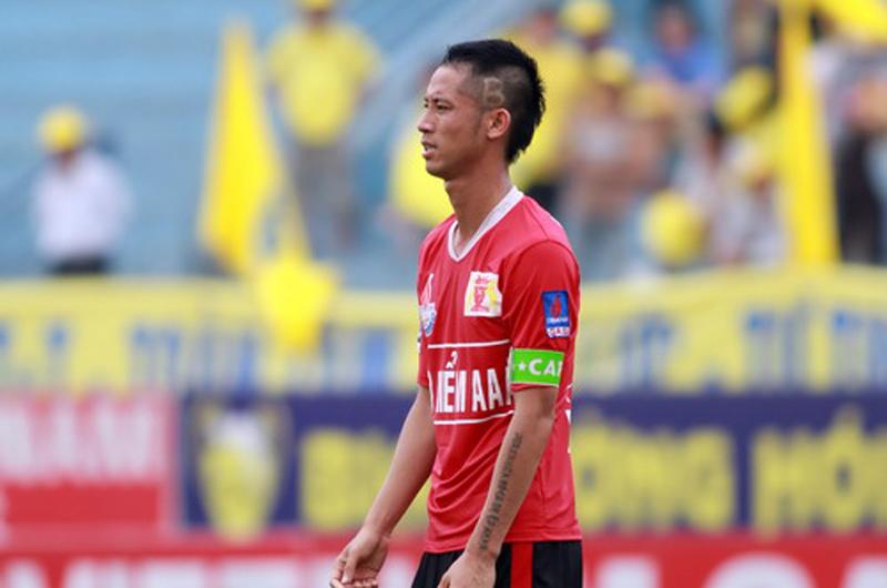 Dù chứng cứ không thực sự rõ ràng, Liên đoàn bóng đá Việt Nam vẫn đưa ra án phạt nặng treo giò 5 năm để răn đe.
