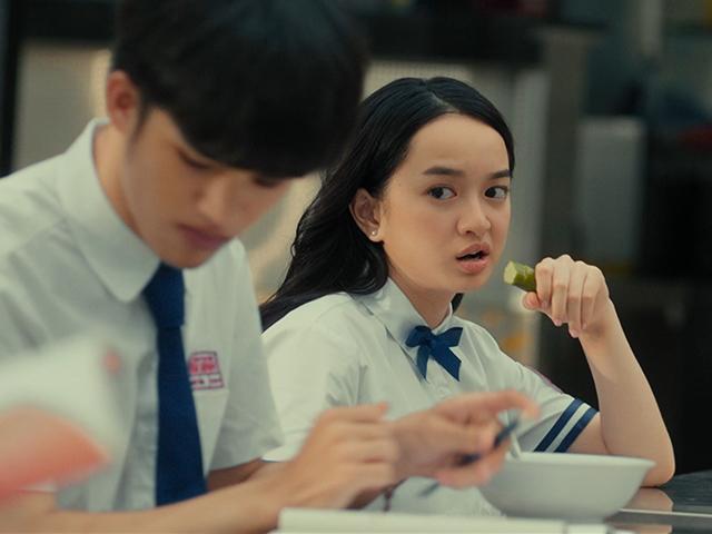 Hồn Papa da Con gái: Cười amp;#34;bể bụngamp;#34; khi ông bố 40 sống amp;#34;trong lốtamp;#34; cô con gái 18 tuổi - 4