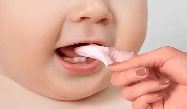 Dấu hiệu trẻ mọc răng và cách chăm sóc phù hợp - 4