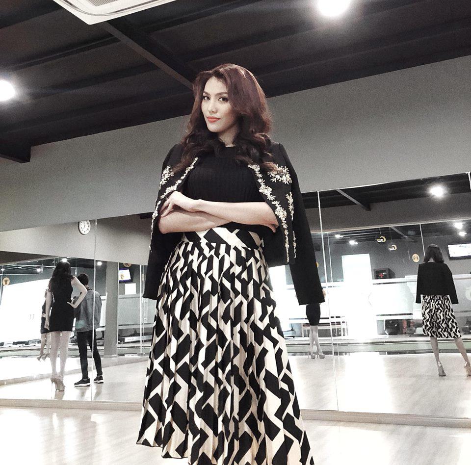 Trước và sau khi lấy chồng đại gia, Lan Khuê vẫn trung thành với kiểu ăn mặc này - 7