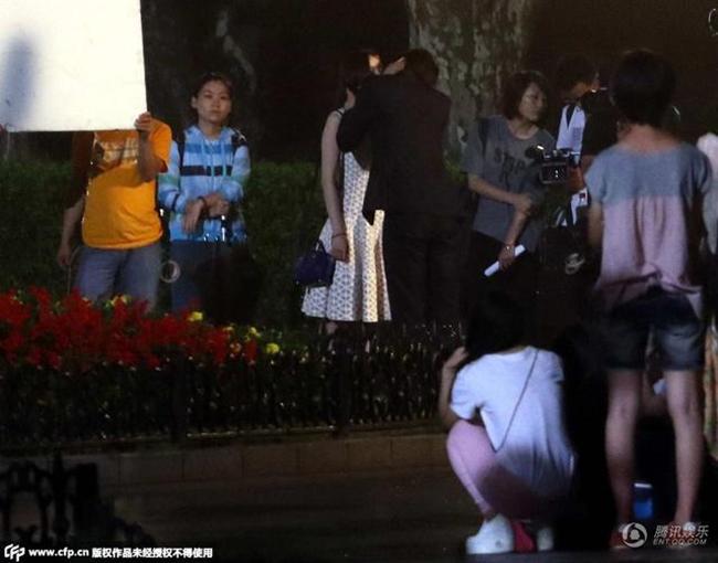 Sự thật phía sau chuyện Dương Mịch bị tố dễ dãi, để mặc bạn diễn nam sàm sỡ - 9