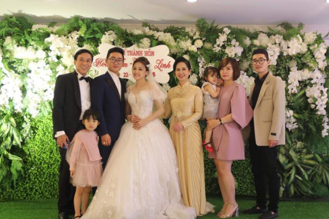 Từng sợ ế vì “mẹ cực đoan, độc đoán”, con trai NSND Lan Hương làm đám cưới hoành tráng - 4