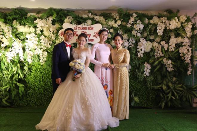 Từng sợ ế vì “mẹ cực đoan, độc đoán”, con trai NSND Lan Hương làm đám cưới hoành tráng - 5