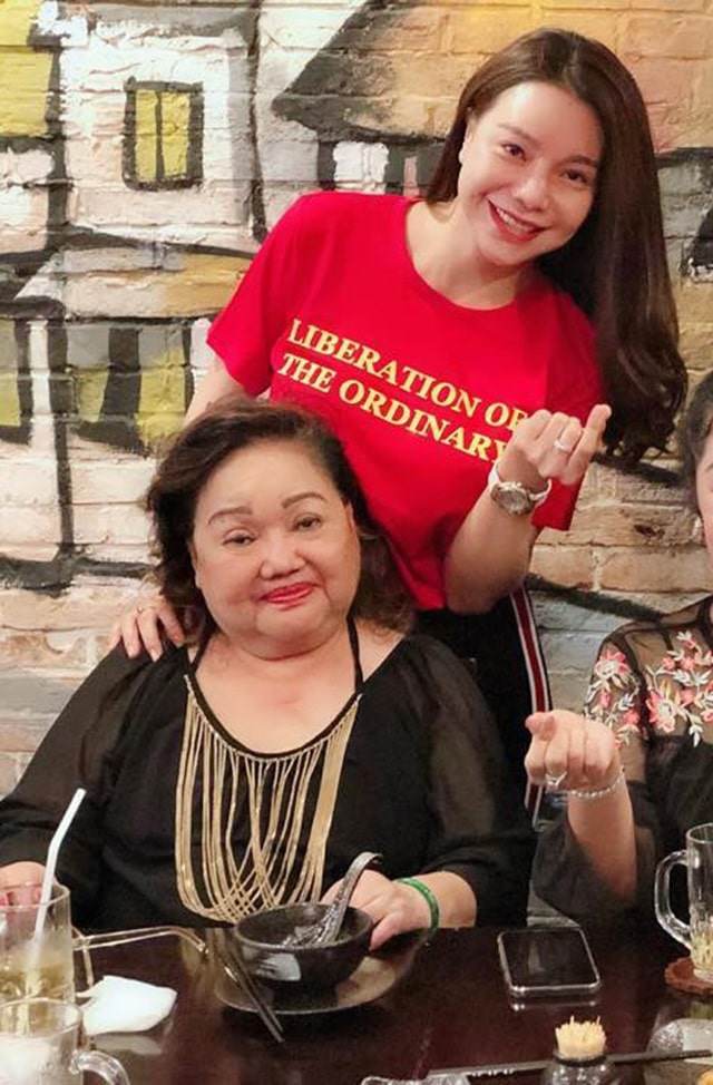 Bình thường đã đẹp rồi, vì sao Elly Trần và 3 bà mẹ đơn thân này vẫn đi... sửa mặt? - 16