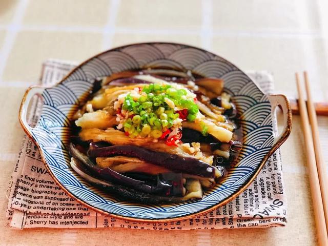 Cà tím dù đem chiên hay hấp, chỉ cần làm 1 bước này sẽ có màu đẹp, không bị thâm - 4