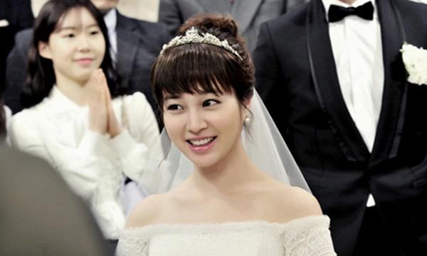 Sau đêm tân hôn nhớ đời cùng cô vợ trinh trắng, tôi méo mặt lê chân bước vòng kiềng - 1