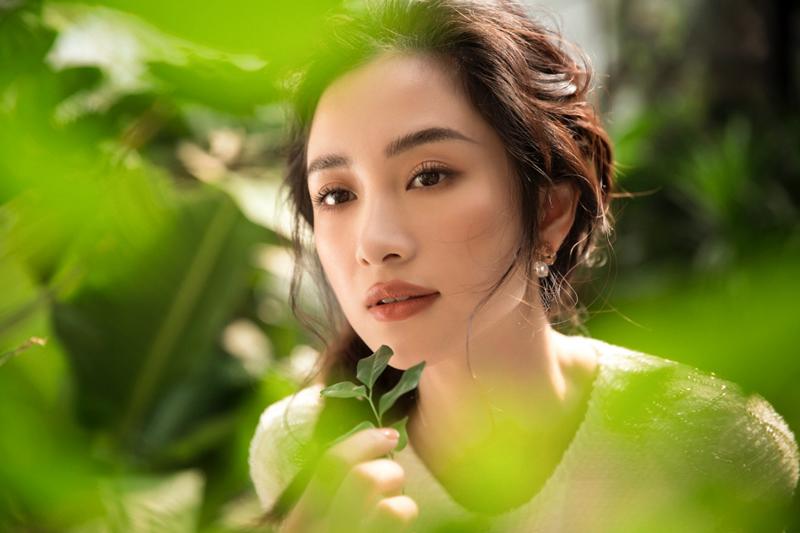 Sau Tháng năm rực rỡ, tên tuổi của Jun Vũ thăng hạng khá nhanh. Gần cuối năm, cô được xuất hiện trong Người bất tử - dự án nhận được nhiều kỳ vọng trước khi công chiếu của đạo diễn Victor Vũ. 
