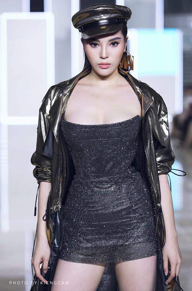 Khoe mặt mộc xinh đẹp, nhưng cộng đồng mạng chỉ tập trung vào vòng 1 méo mó của Kỳ Duyên - 6