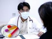 Sức khỏe - Người phụ nữ cầu cứu bác sĩ vì đi vệ sinh ra máu sau khi làm "chuyện ấy" với chồng