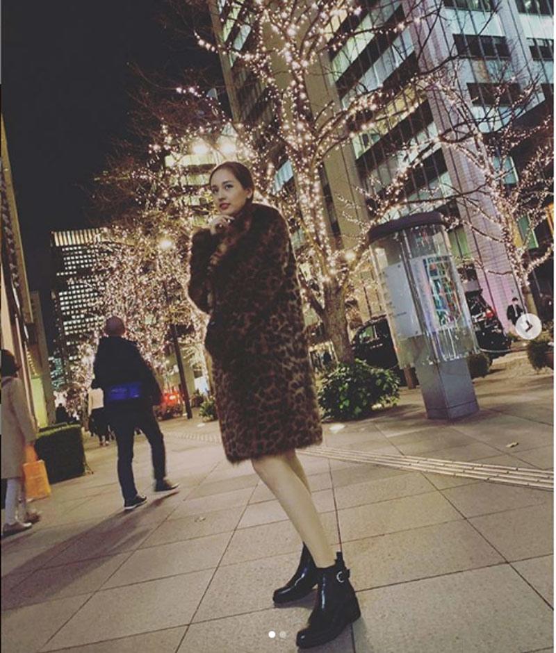 Mua áo khoác gần 300 triệu mà mãi mới có dịp để Mai Phương Thuý cho lên sóng! - 2