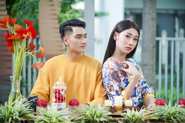 Sao nam giả gái thống trị màn ảnh 2018, chị em chỉ còn cách phải dè chừng - 13