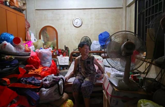 Chồng đánh vợ sảy thai 5 lần, dẫn bồ về nhà nhưng phản ứng của vợ mới gây phẫn nộ - 1