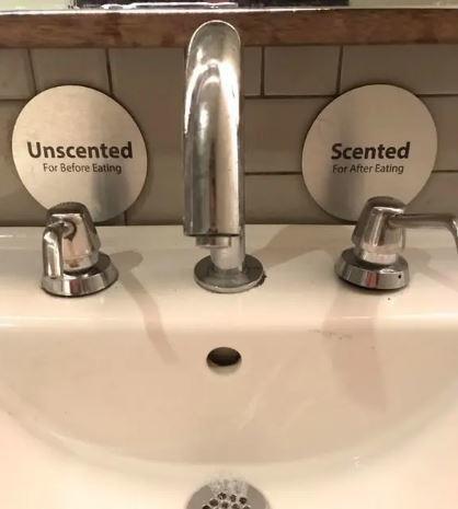 Cười amp;#34;không ngậm được mồmamp;#34; với cách câu khách bá đạo của các nhà hàng - 5