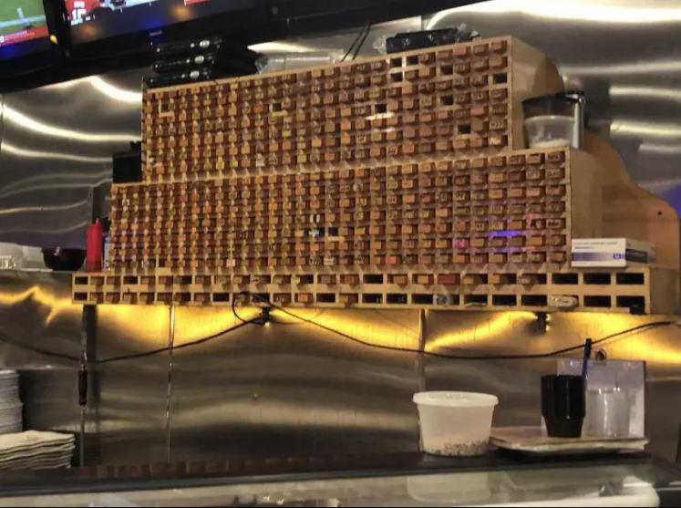 Cười amp;#34;không ngậm được mồmamp;#34; với cách câu khách bá đạo của các nhà hàng - 7