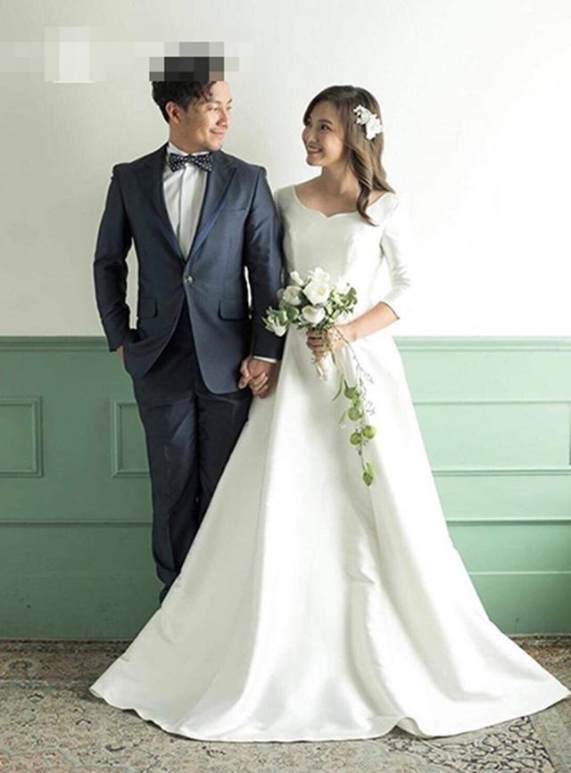 Mặc váy cưới xinh đẹp nhưng vợ của Tiến Đạt lộ bụng to lùm lùm, vướng nghi vấn mang bầu - 10