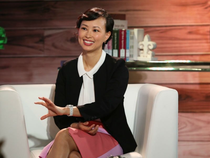 khong phai phi thanh van, khan gia shark tank "noi song" vi nguoi dan ba xinh dep, gioi giang nay - 4