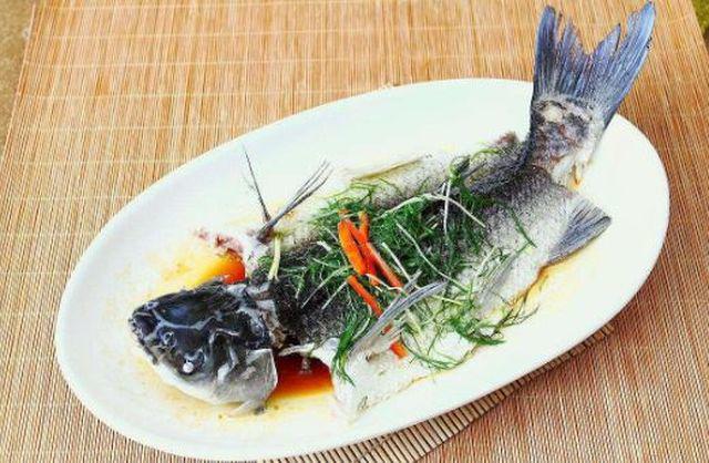 Cô gái bị mụn rộp ở tay chân sau khi ăn cá mỗi ngày, bác sĩ lý giải nguyên nhân - 1