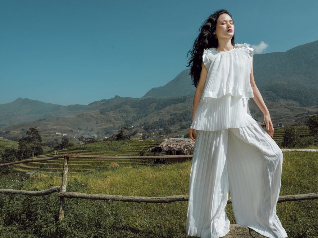 Tuyết Lan hóa “nàng thơ” trong bộ sưu tập mang cảm hứng vùng cao của Lê Thanh Hòa - 5