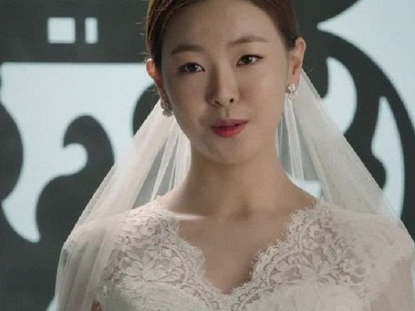 biet nguoi yeu "tom tem" voi ban van dong y cuoi, toi khien ho khoc rong trong le thanh hon - 3