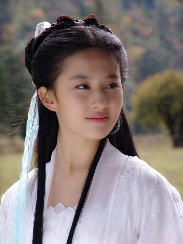 khong phai trieu vy, lam tam nhu, &#34;than tien ty ty&#34; luu diec phi song tinh nghia nhat showbiz - 3