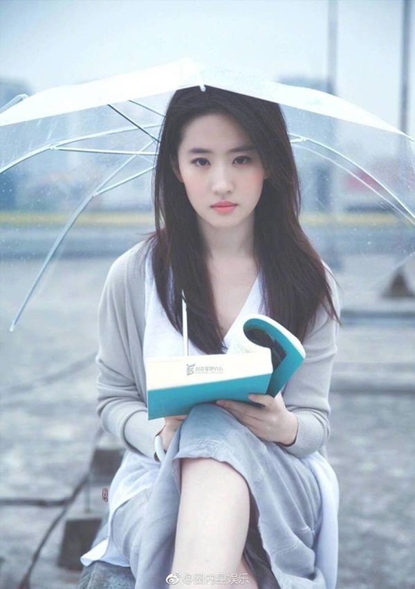 khong phai trieu vy, lam tam nhu, "than tien ty ty" luu diec phi song tinh nghia nhat showbiz - 1